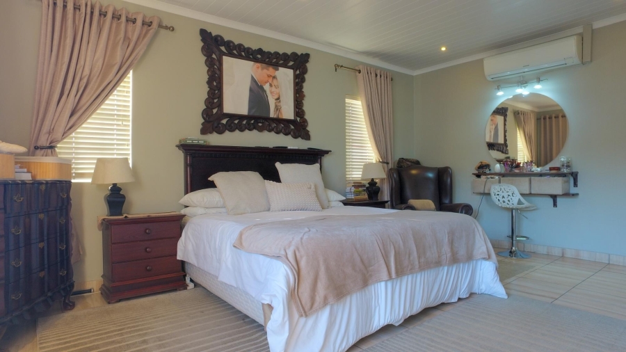 4 Bedroom Property for Sale in Waterval East North West